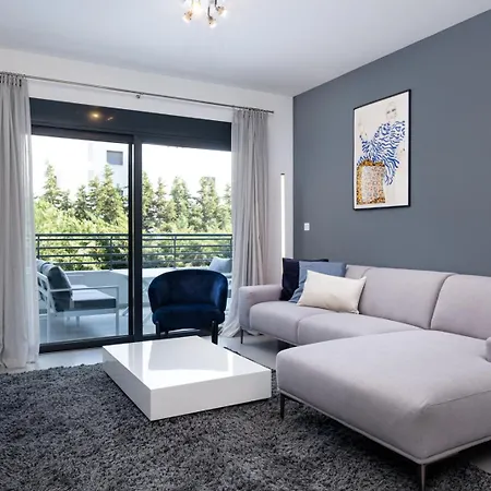 Princess Gardens Apartment *